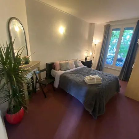 Trendy 2 13 Apartment *